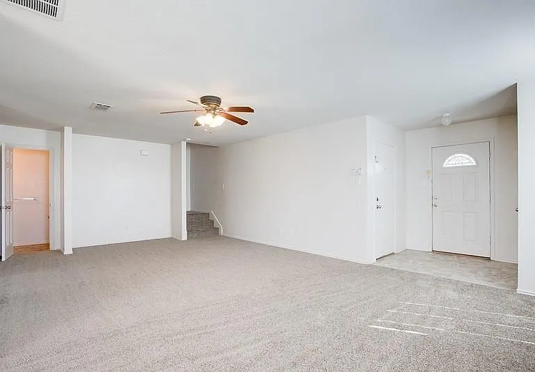10540 Flagstaff Run — Photo 4