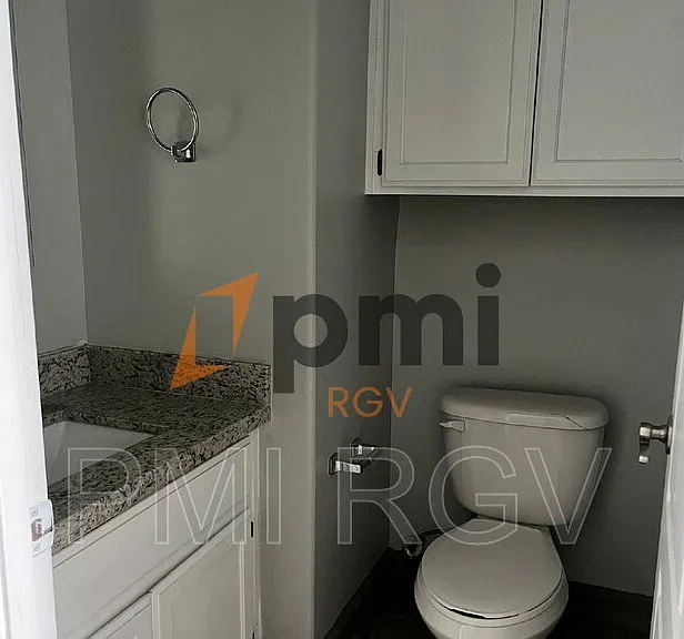 205 Baltic Ave #UNITC — Photo 16