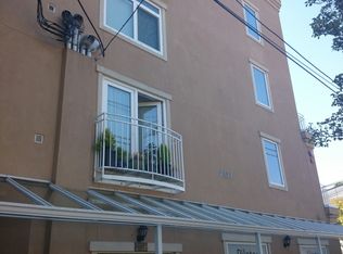 2611 22nd Ave W APT 3, Seattle, WA 98199