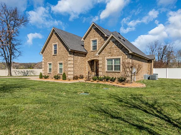 2nd image of 1009 Lila Dr