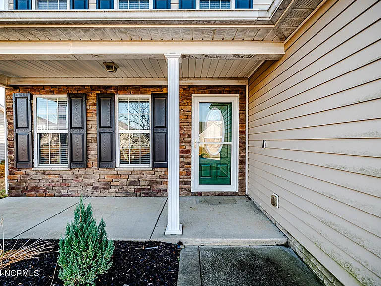 151 Ivy Stone Dr — Photo 3