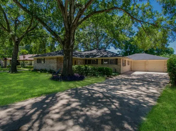 7235 Ridge Oak Dr, Houston, TX 77088