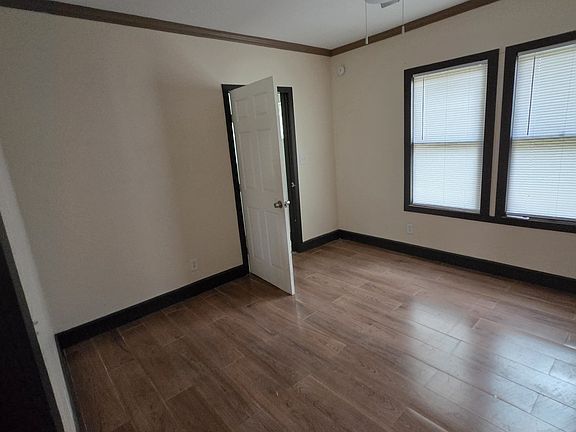 4th image of 1254 W Fronton St