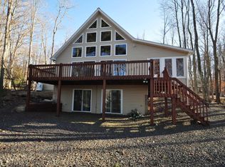 232 Trapper Springs Ln, Drums, PA 18222