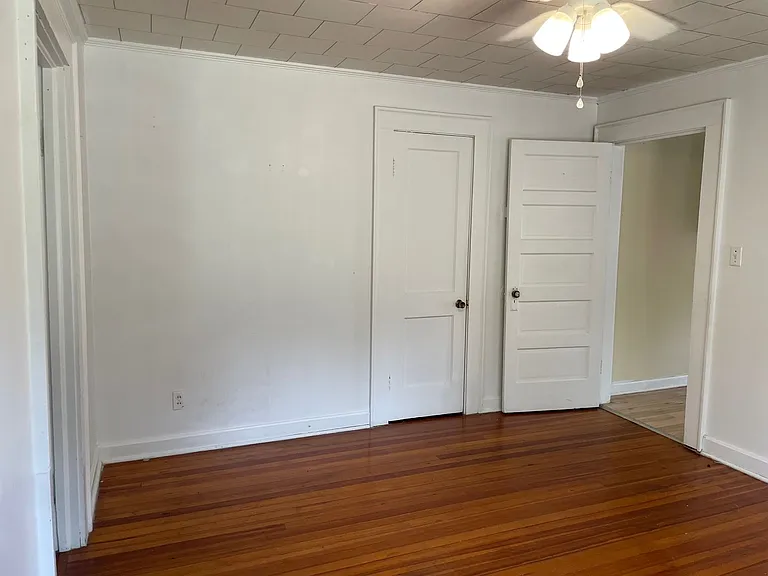 525 & B Weaver Ave #A — Photo 9