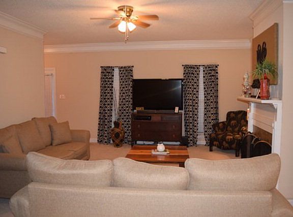 5th image of 142 Madeline Hill Ct
