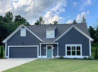 7048 Chatham Dr, Trussville, AL 35173