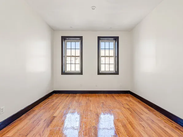 1287 Greene Avenue image 8 of 10