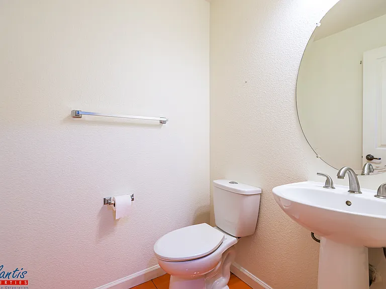 3931 Mosher Dr — Photo 8