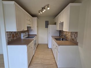 94-1382 Kulewa Loop #R44, Waipahu, HI 96797