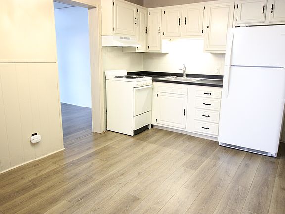2nd image of 201 E Delaware Ave APT A