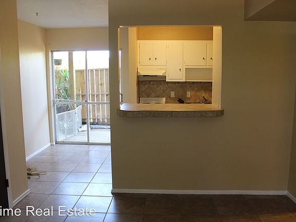 4th image of 5720 S Alameda St APT 105