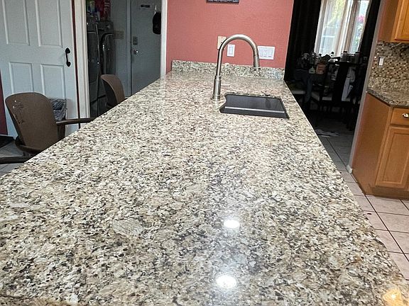 5th image of 6027 W Muriel Dr