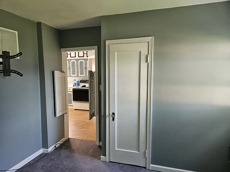 521 Main St — Photo 17