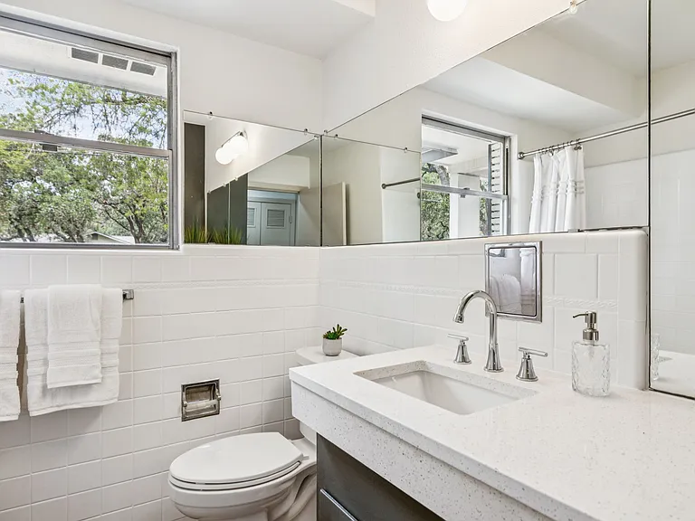 320 El Portal Dr — Photo 29
