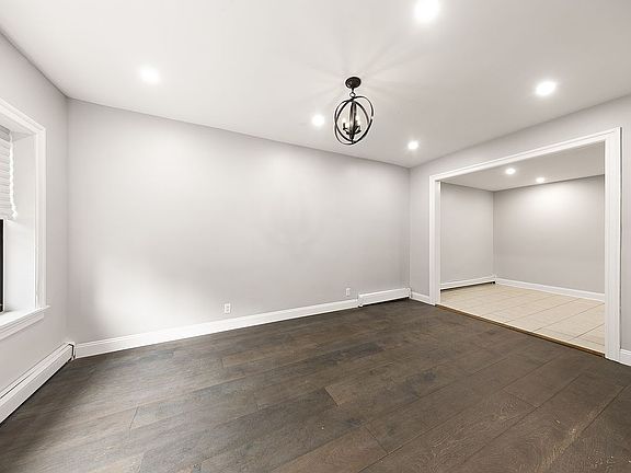 4th image of 892 Clarkson Ave