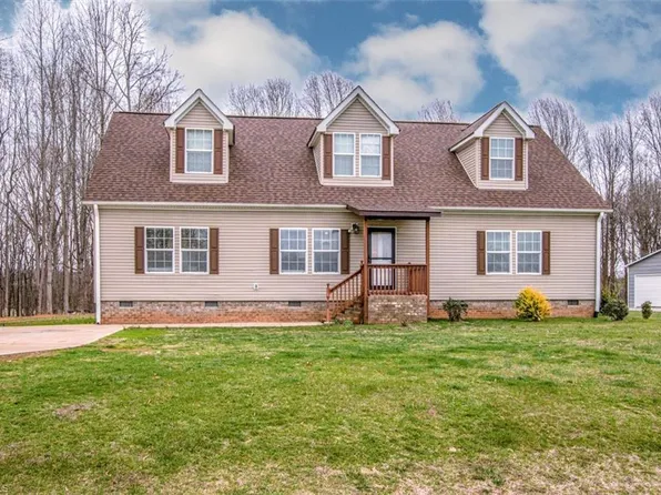 173 Saint Jill Cir, Statesville, NC 28625