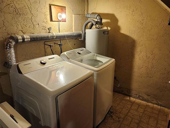 4th image of 2944 W Missionwood Ln #48D