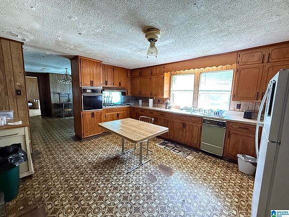 3rd image of 60 Wild Berry Dr