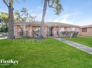 5922 Lansdown Dr, Houston, TX 77049