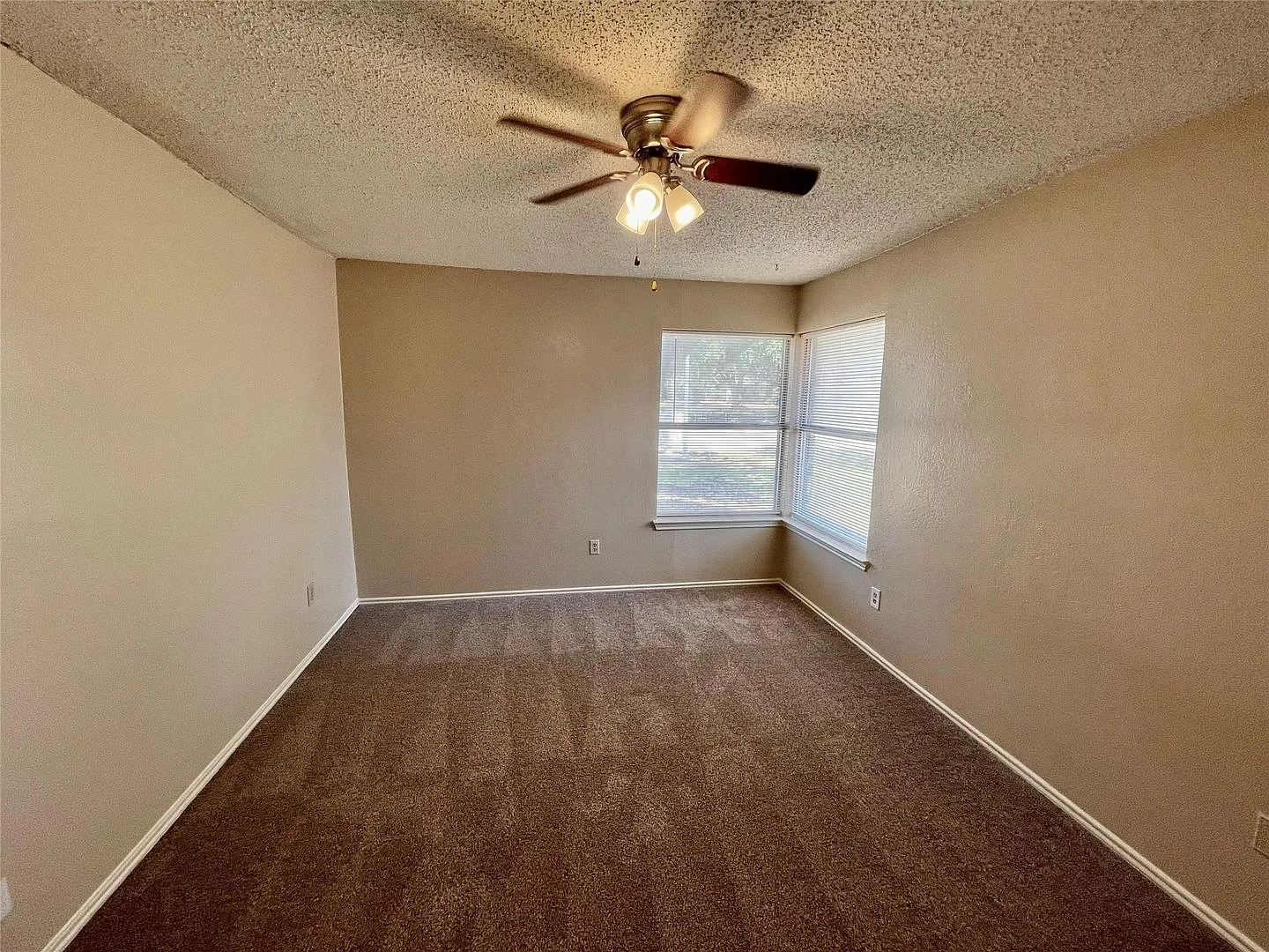 Seagoville home for a great price!! — Photo 4