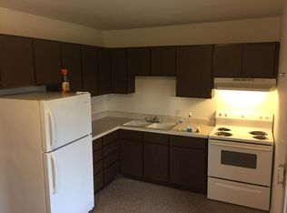 102 Sherwood Dr, Botkins, OH 45306