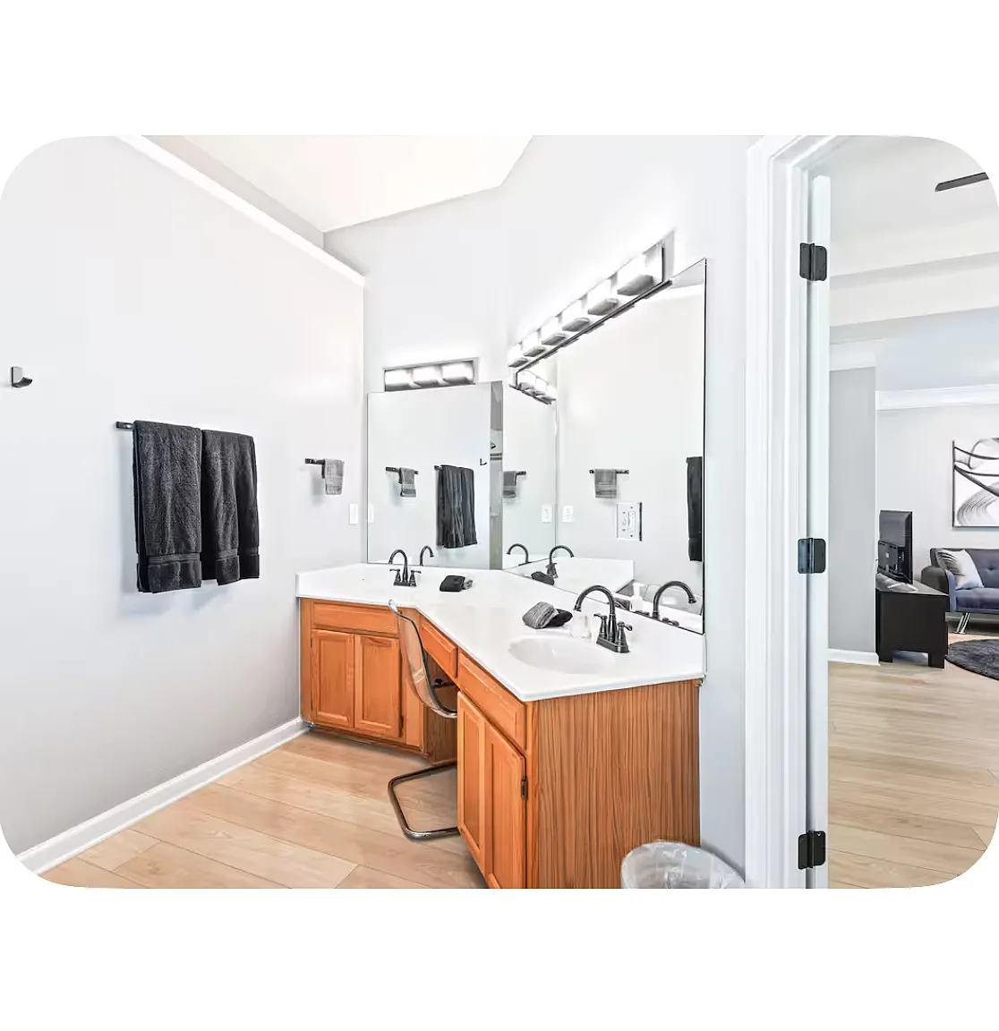 3 bed, 1938 sqft, $4,800 — Photo 3