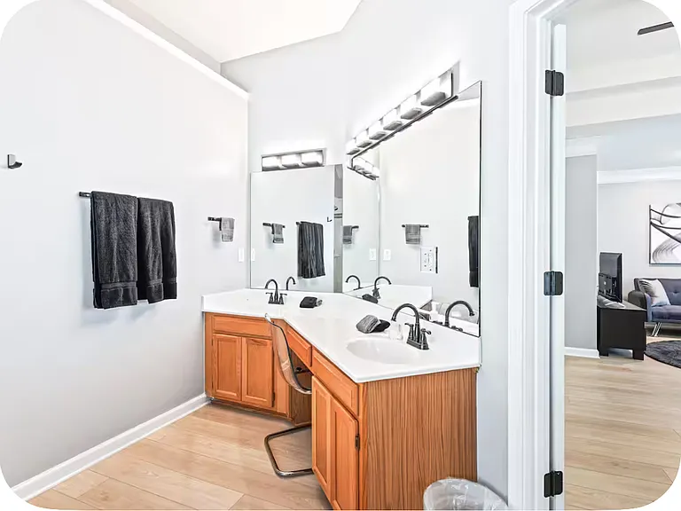 2481 Rosecrest Pl — Photo 3