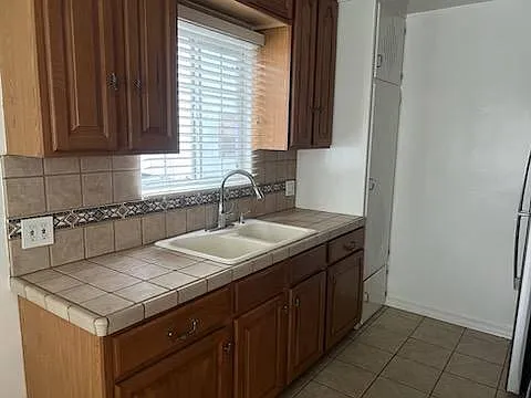 3636 Kelton Ave — Photo 3