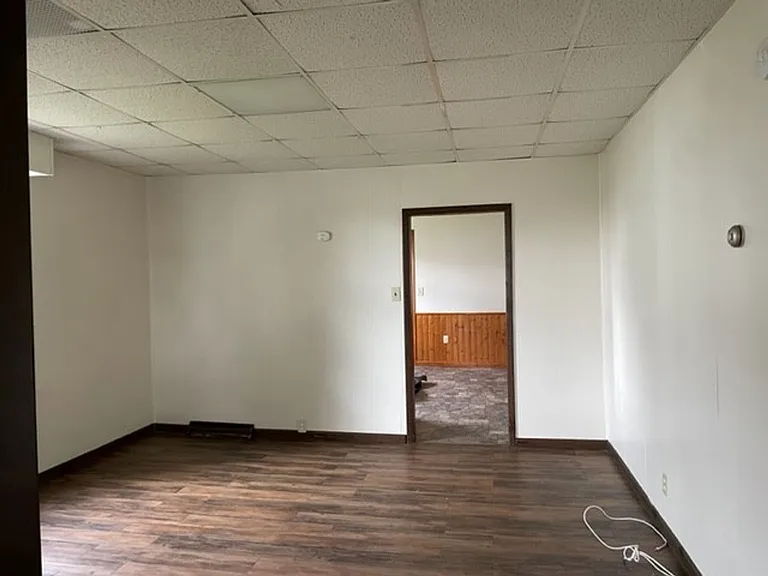 2717 Butler St — Photo 4