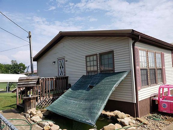 2nd image of 265 Woodlawn Ave