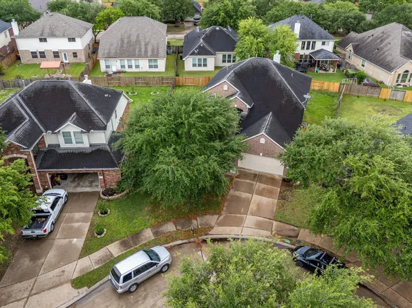 7519 Chathan Glen Ln, Richmond, TX 77407