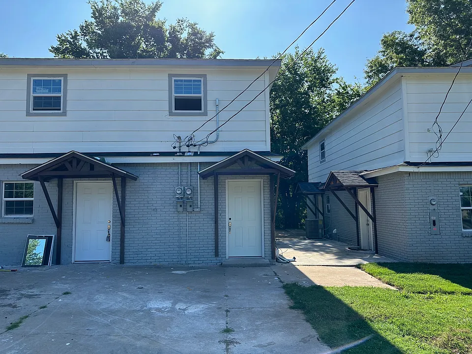 200B Wortham Dr