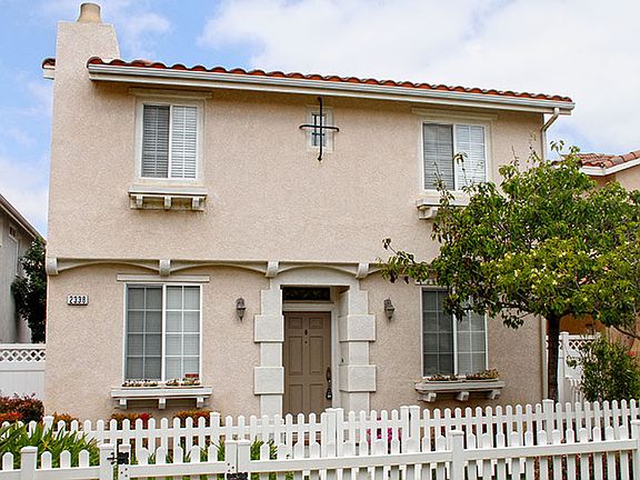 3rd image of 2338 S Cordoban Ln