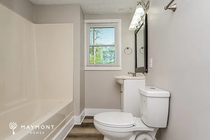 422 Hawthorne Cir — Photo 10