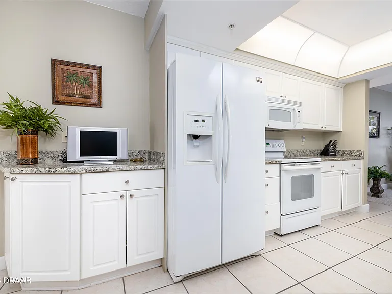 2055 Atlantic Ave #710 — Photo 13
