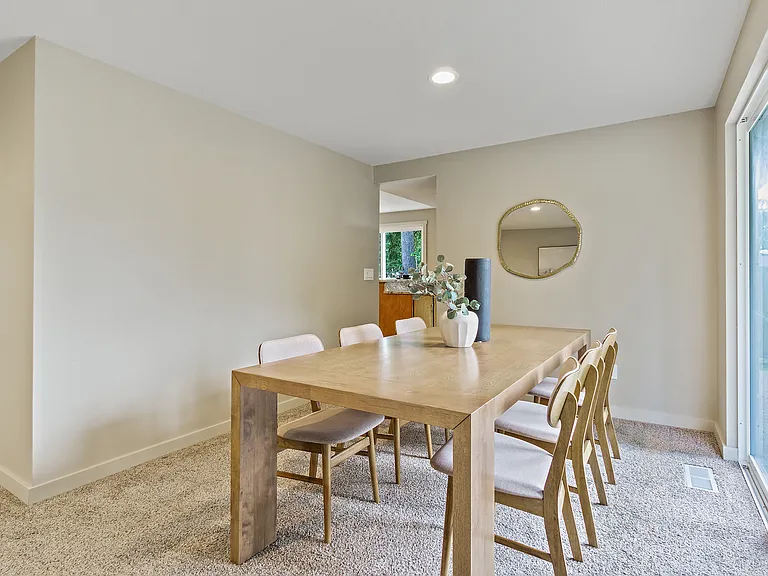 17215 NE 16th Pl — Photo 8