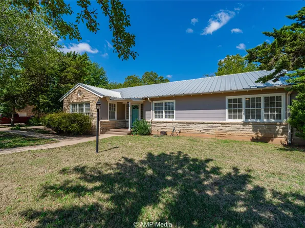 1205 Landon St, Stamford, TX 79553