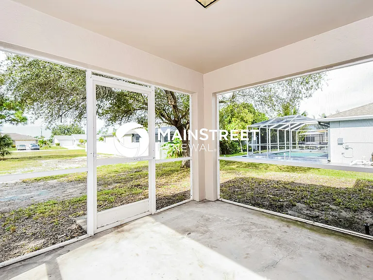 Screen Porch