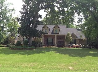 8924 Summerdale Ln, Conroe, TX 77302