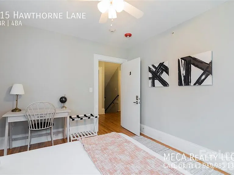 715 Hawthorne Ln — Photo 18