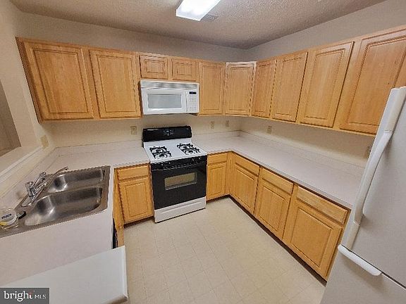 2nd image of 45502 Westmeath Way Unit C23