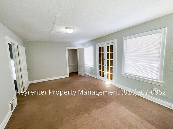 4th image of 3742 Benton Blvd