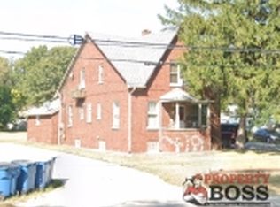 302 River Oaks Dr, Calumet City, IL