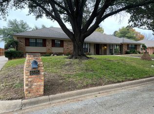 6525 Woodcreek Ln, North Richland Hills, TX 76180