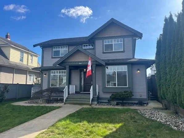 374 Simpson St, New Westminster, BC V3L 3J9