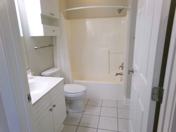3rd image of 4879 Dahlia Ct #302-1-302