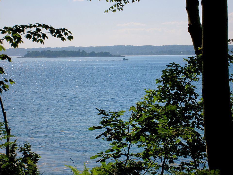 Clear view east to Yarmouth