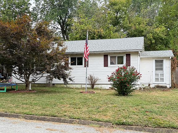2nd image of 701 N Pine Street