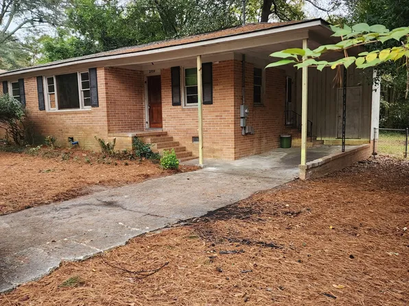 2704 Reynolds Dr, Macon, GA 31206